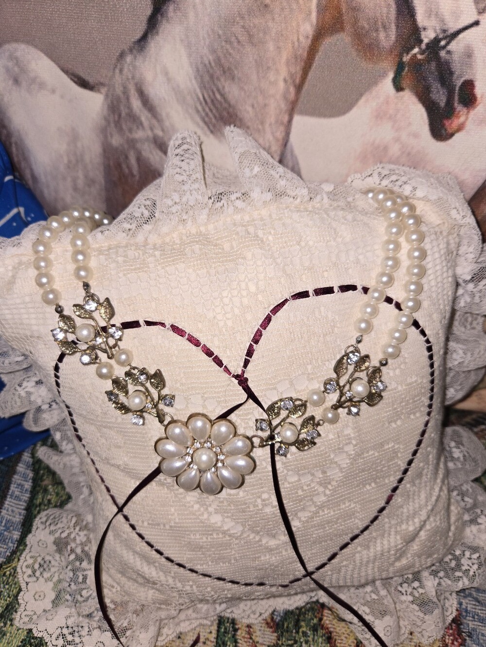 Elegant Pearl and Crystal Floral Necklace - Cream